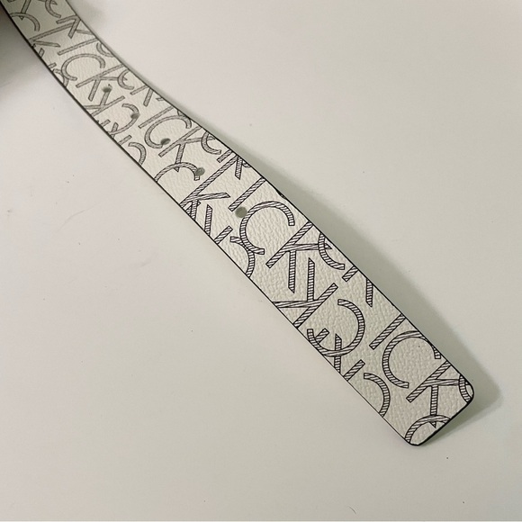 Calvin Klein Reversible Belt Size XL - Picture 10 of 13